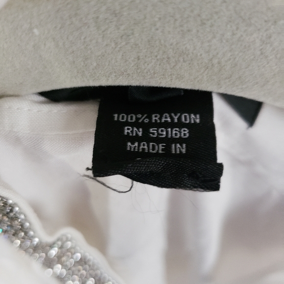 NWT Karen Kane white jeweled collar button down blouse top Womens Large - Picture 7 of 9